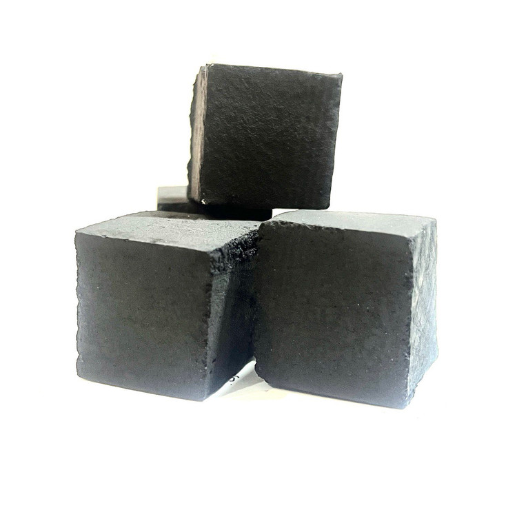 زغال نارگیل کوکوامبر بسیار با کیفیت بدون بو و گاز آزاردهنده، بدون سردرد، دوام بالا،حرارت بالا و مقرون به صرفه، بهمراه یک عدد انبر هدیه فروش به صورت عمده و جزئی 